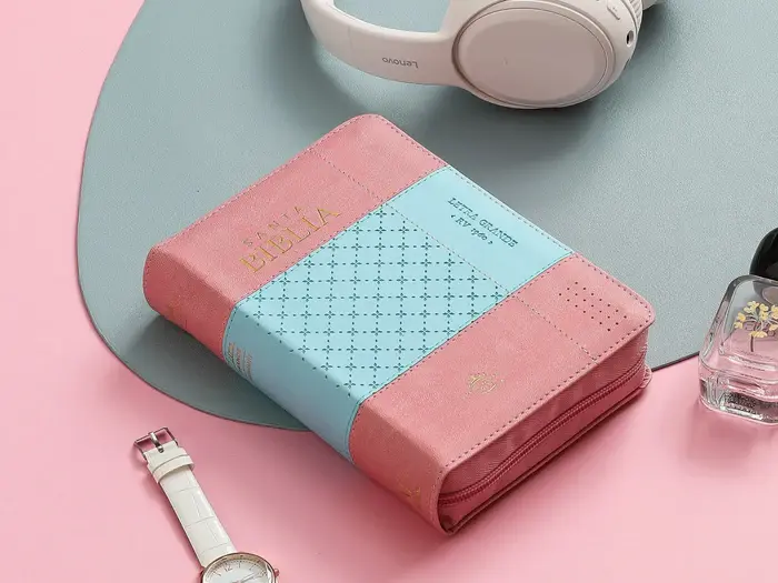 biblia-rvr60-035czti-pjr-i-piel-bicolor-rosa-azul-biblias-806.webp