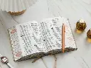 biblia-rvr60-035c-pjr-cp-flores-crema-biblias-346.webp